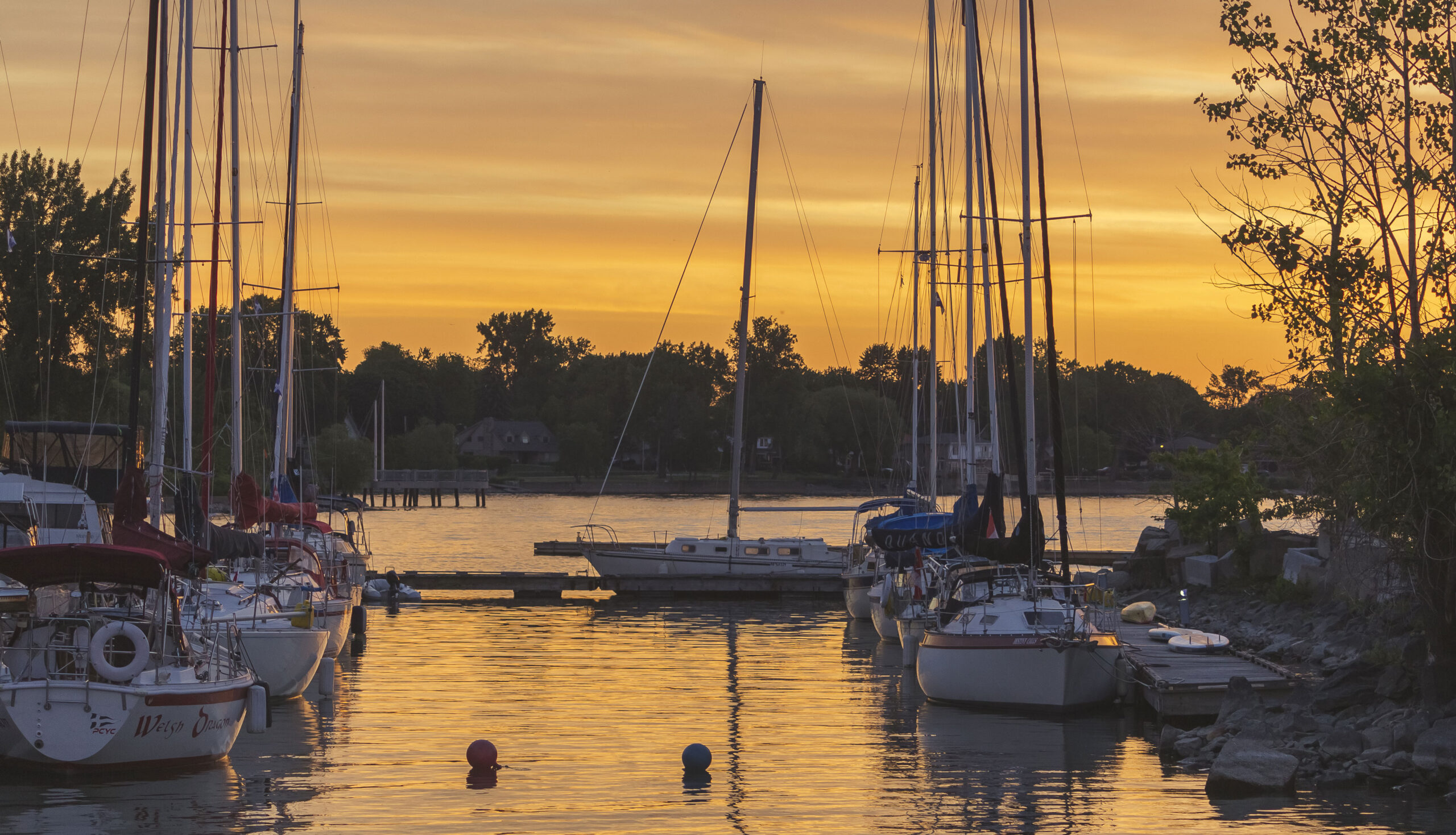 Petit matin à la marina de Pointe-Claire.